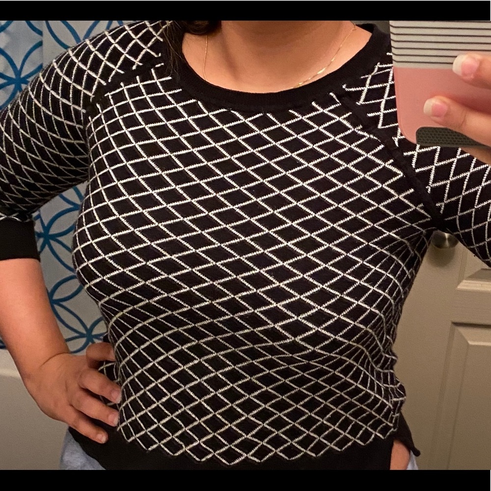 Sweater - Picture 2 of 4